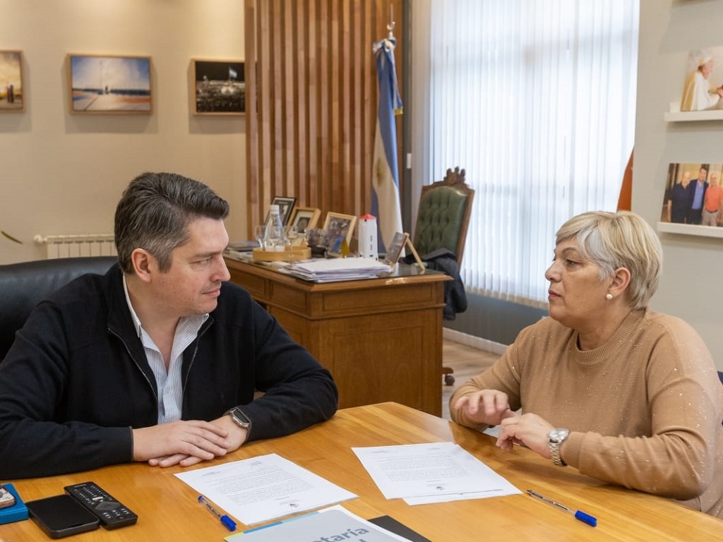 Se trata del otorgamiento de un bono excepcional y no remunerativo de $70.000, de pago único, que alcanzará a 354 trabajadores y trabajadoras de la Secretaría de Salud Municipal.