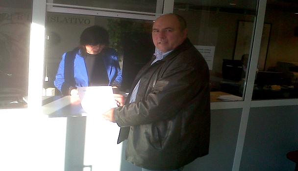 Mario Camino, Secretario General de SUPIQyPPTF en la Delegación de la Legislatura