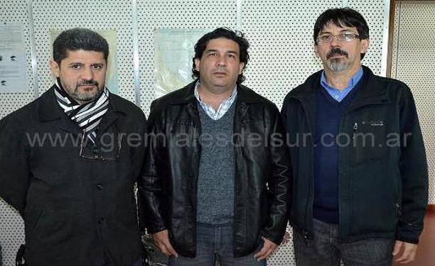 Hugo Reyes (izq.), Ariel Landra (ctro.) y Daniel Pedrozo (der.) integrantes de la FATVial