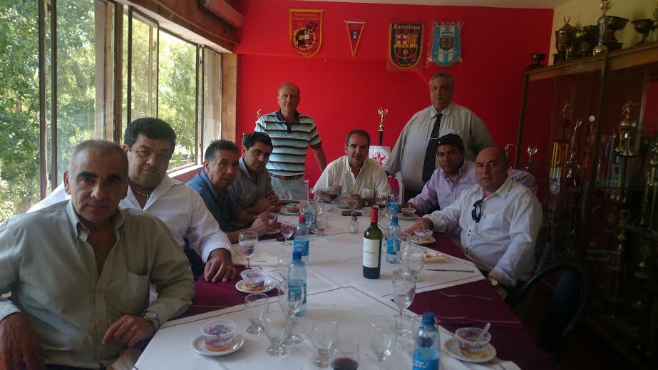 Dirigentes de la FESTIQyPRA, se reunieron con autoridades del Club Deportivo Español