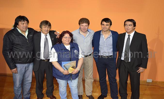 Dirigentes de ATE junto al Intendente y responsables de la UNER