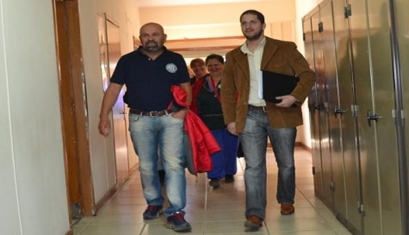 Marcelo Córdoba y el Dr. Nelson Iriarte ingresando a los tribunales de Río Grande