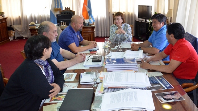 Los principales dirigentes de ATE se reunieron con la Gobernadora Fabiana Ríos