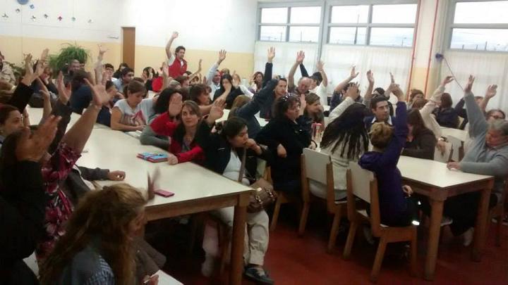 Los docentes fueguinos ratificaron el paro por 48 horas. Foto de archivo