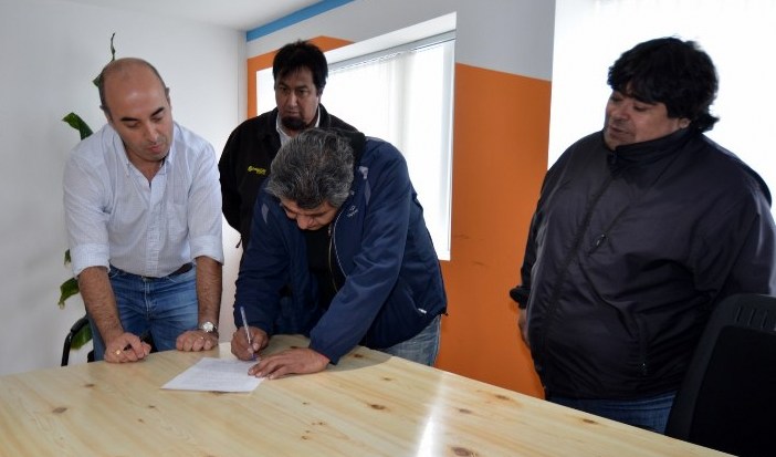 ATE firmó acuerdo salarial del 28,3% para Vialidad Provincial. Foto: Subsec. Inf. Púb. Gob. TDF