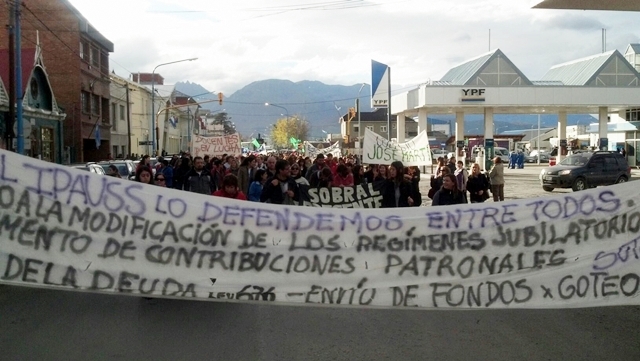 El SUTEF se solidarizó con los jubilados estatales de Tierra del Fuego
