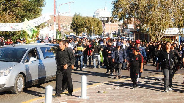 En Caleta Olivia inhumaron los restos del obrero Reynaldo Vargas