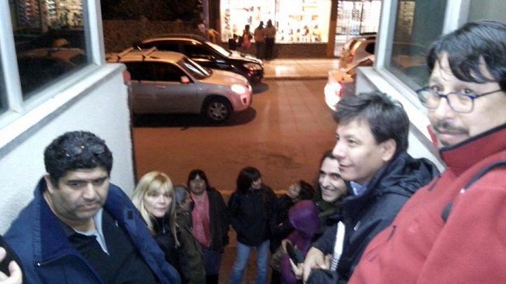 Los docentes debieron esperar para ingresar a Casa de Gobierno, Cardelli no fue autorizado