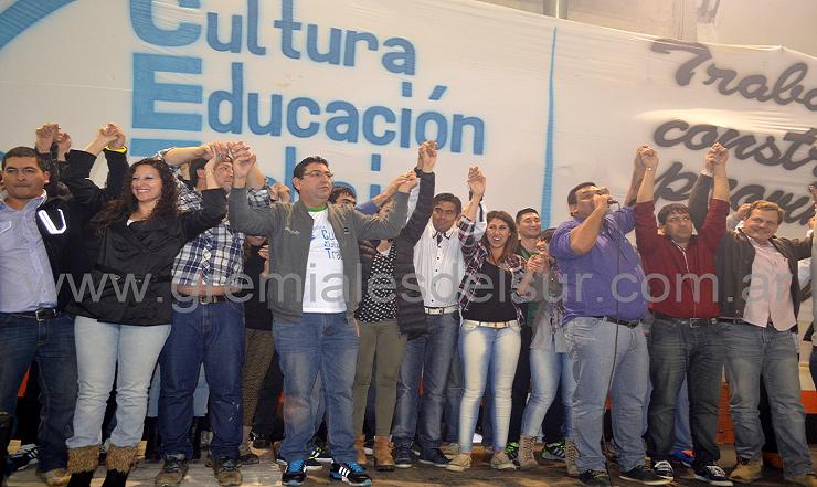 El C.E.T. presentó a sus candidatos en Río Grande