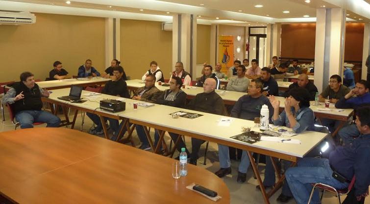 Luz y Fuerza capacitó a sus afiliados sobre riesgos en trabajos eléctricos