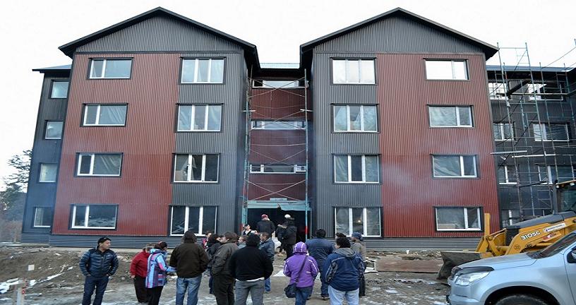 Trabajadores estatales recorrieron las obras del Bº 