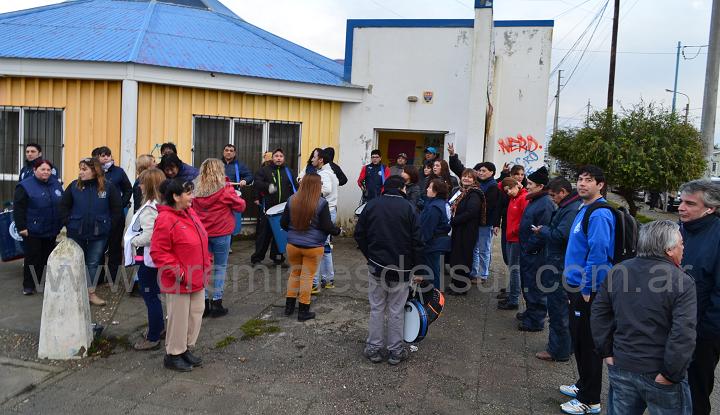 ATE se manifestó en la Delegación del Ministerio de Educación en Río Grande