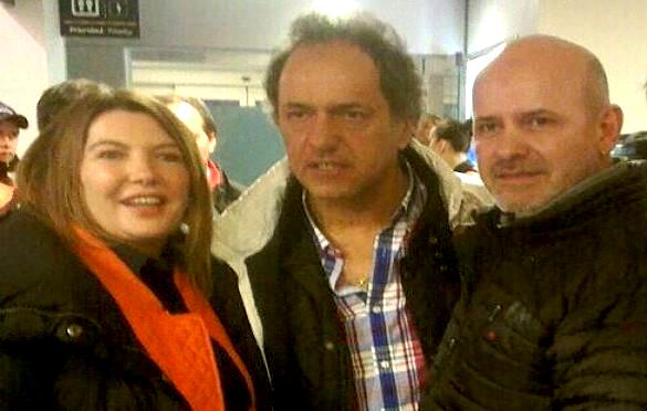 Daniel Rivarola del CEC Río Grande, junto a Daniel Scioli y Rosana Bertone