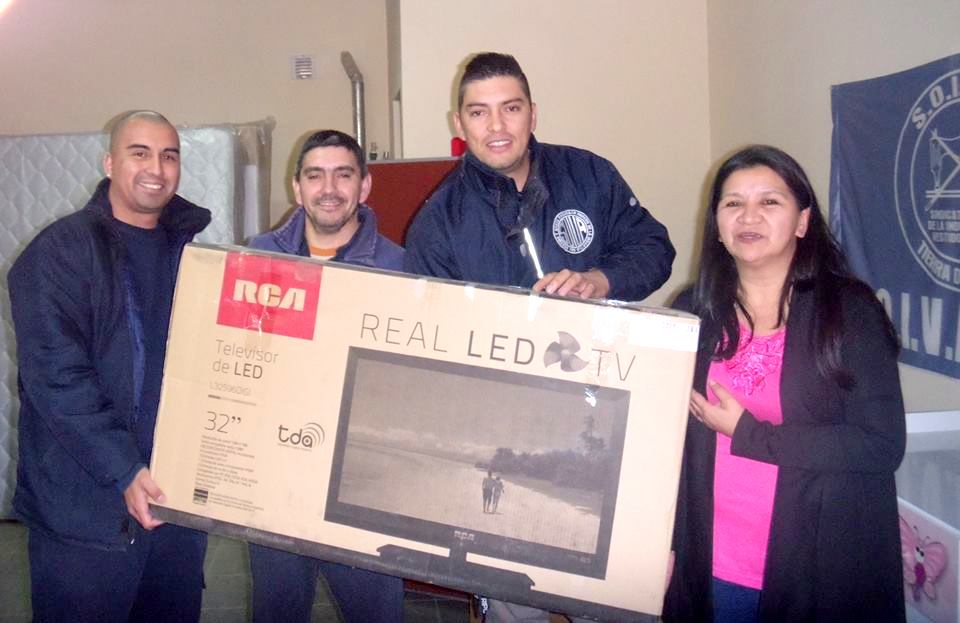 Dirigentes de SOIVA entregaron los premios a los ganadores de los sorteos