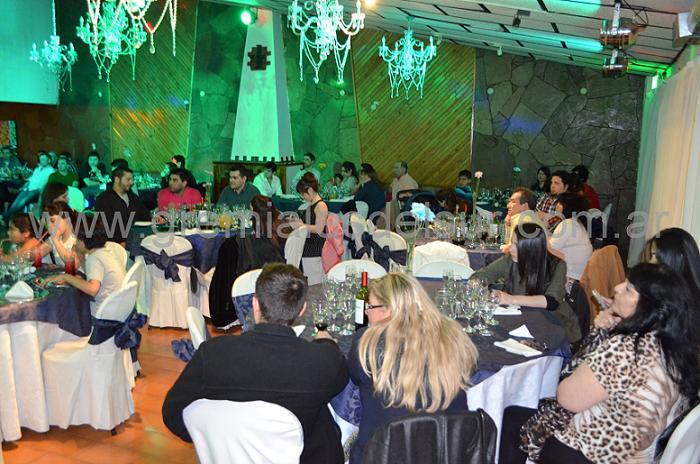 Con una cena show, los trabajadores Químicos y Petroquímicos de Tierra del Fuego festejaron su día