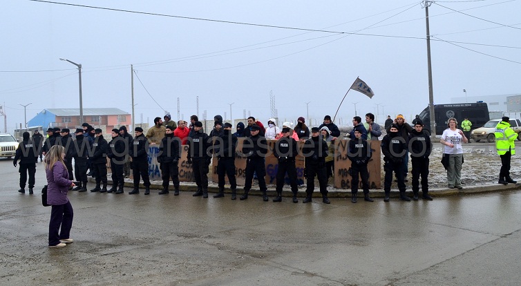 La Unión de Gremios de manifestó ante el Ministro del Interior.