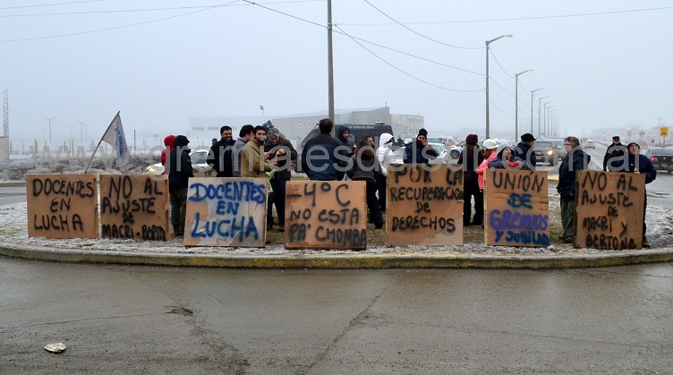 La Unión de Gremios de manifestó ante el Ministro del Interior.