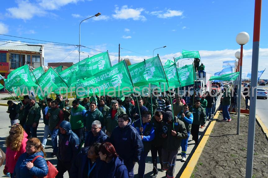 Camioneros acompañó la movilización de los metalúrgicos. 