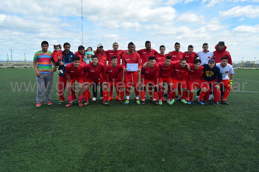 Plantel de Petroquímico que enfrentó a Camioneros por la octava fecha de la Liga de Río Grande.