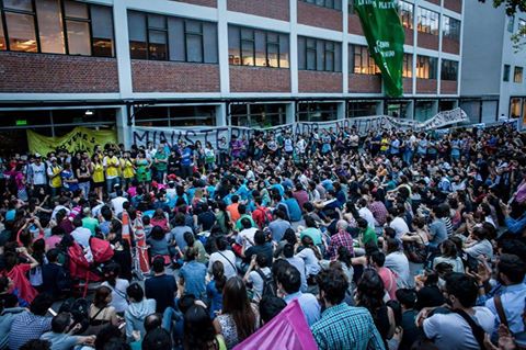 Continúa la ocupación en el Ministerio de Ciencia y Tecnología por los 500 despidos en el CONICET. 
